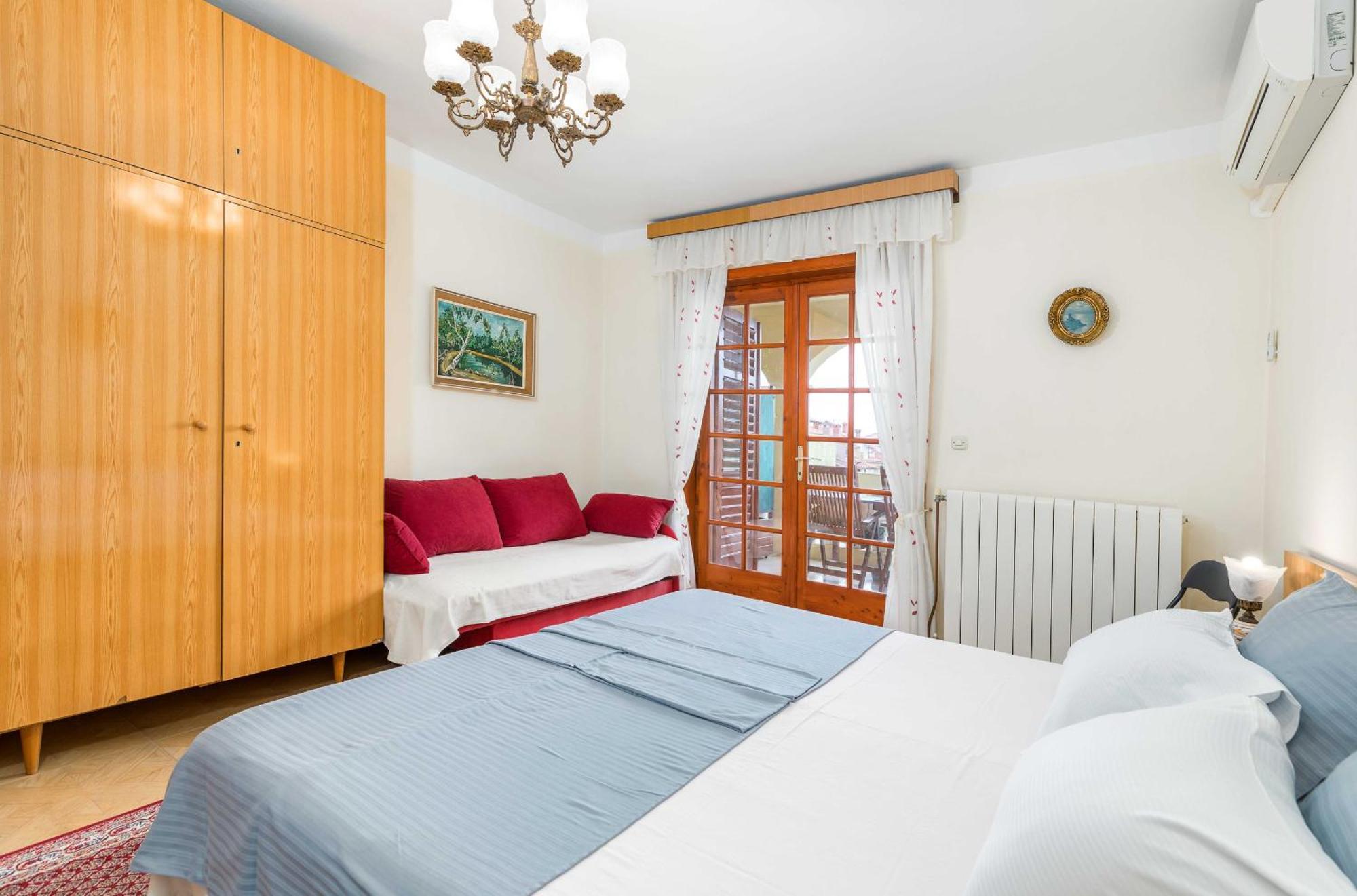 Villa Nada In Fazana - Near The Beach Exterior photo