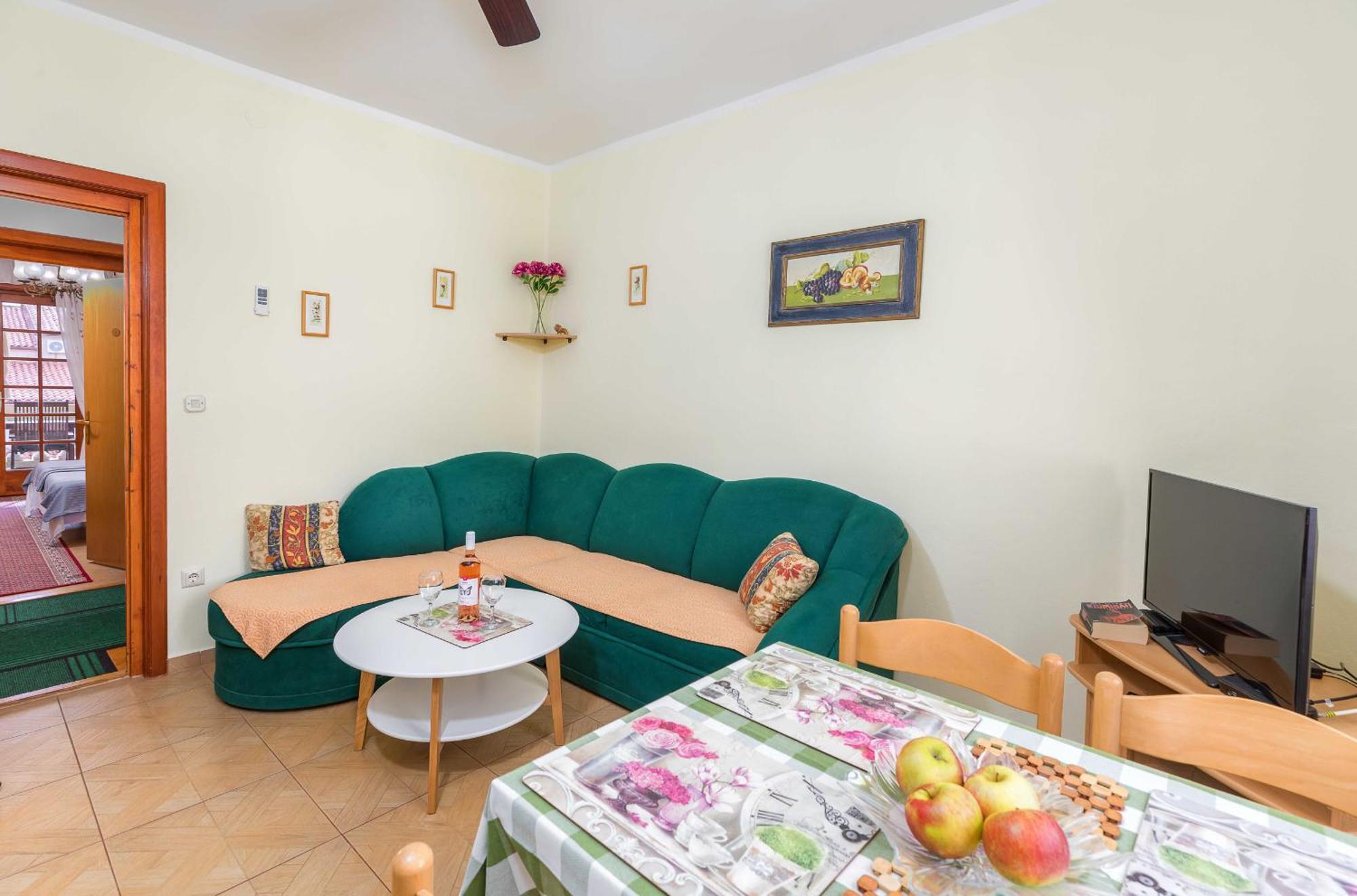 Villa Nada In Fazana - Near The Beach Exterior photo