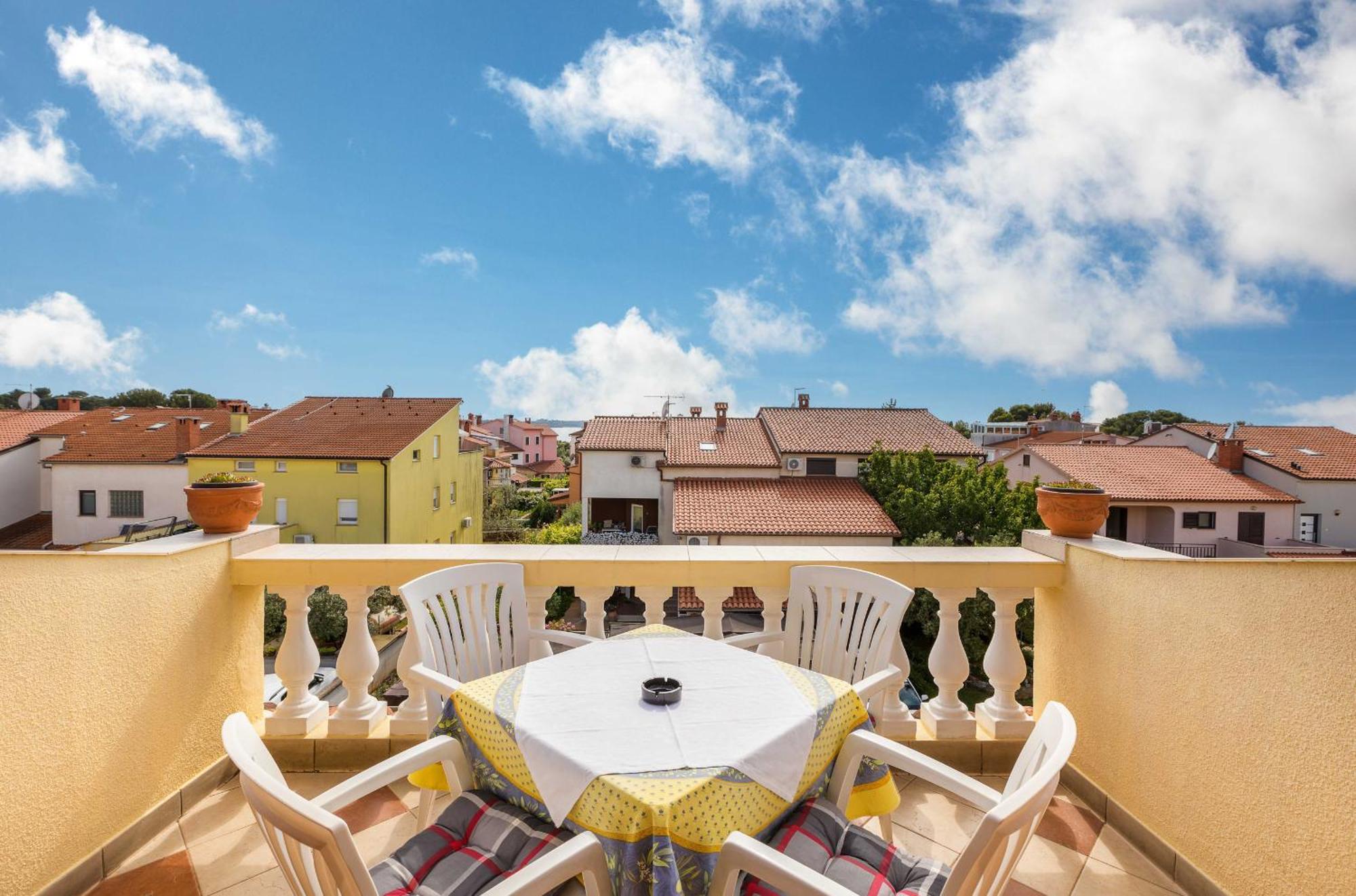 Villa Nada In Fazana - Near The Beach Exterior photo