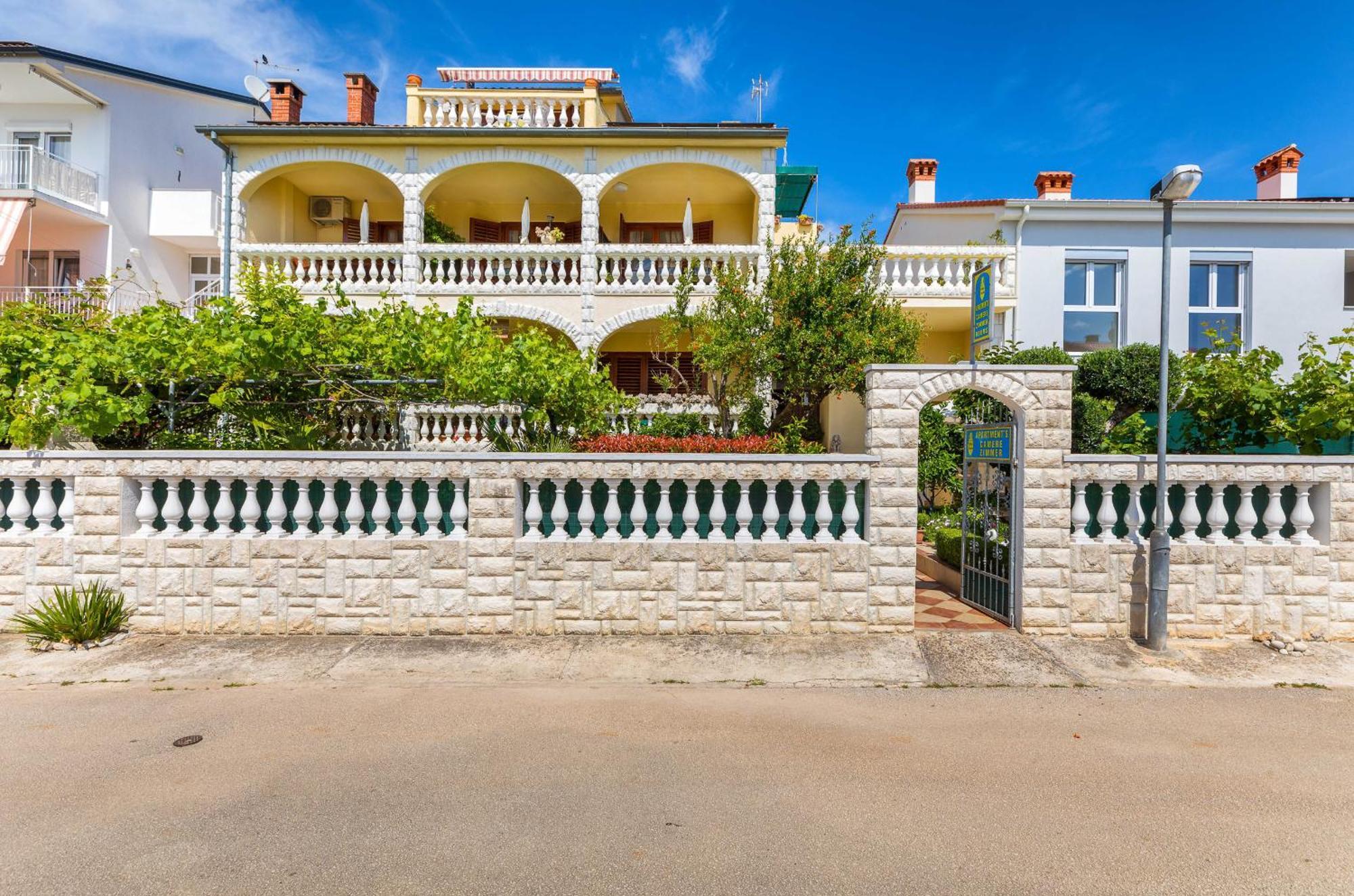 Villa Nada In Fazana - Near The Beach Exterior photo
