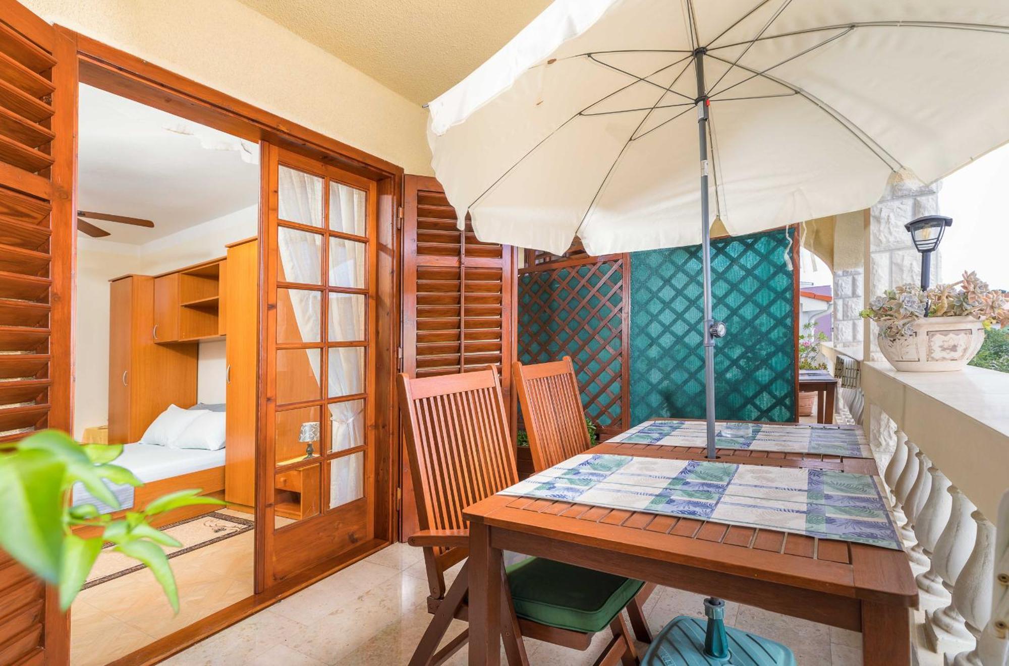 Villa Nada In Fazana - Near The Beach Exterior photo